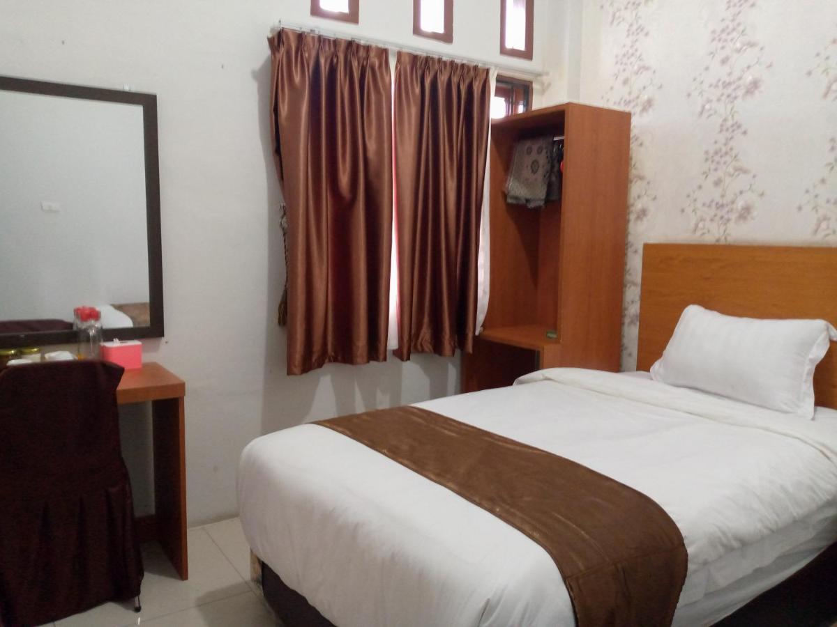 Hotel Belangi Syariah Taakengon Mitra Reddoorz Takengon Exterior photo